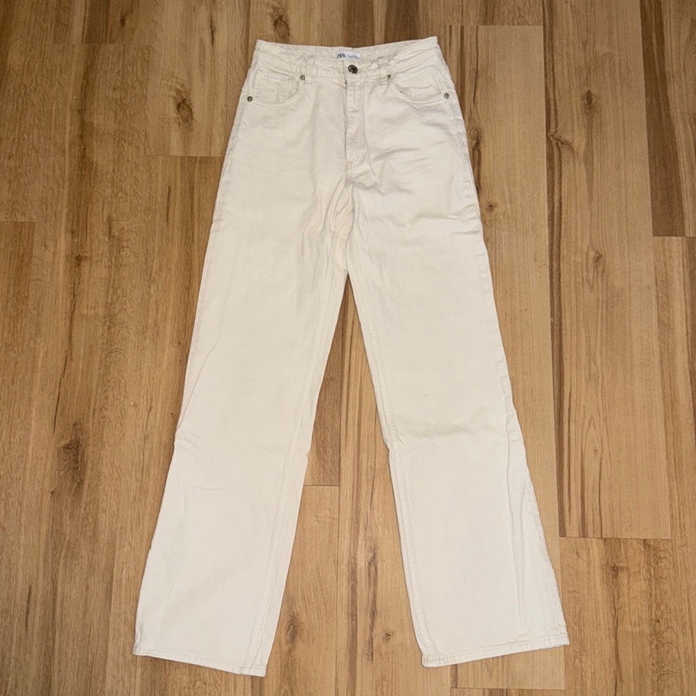 Zara Light Beige Jeans